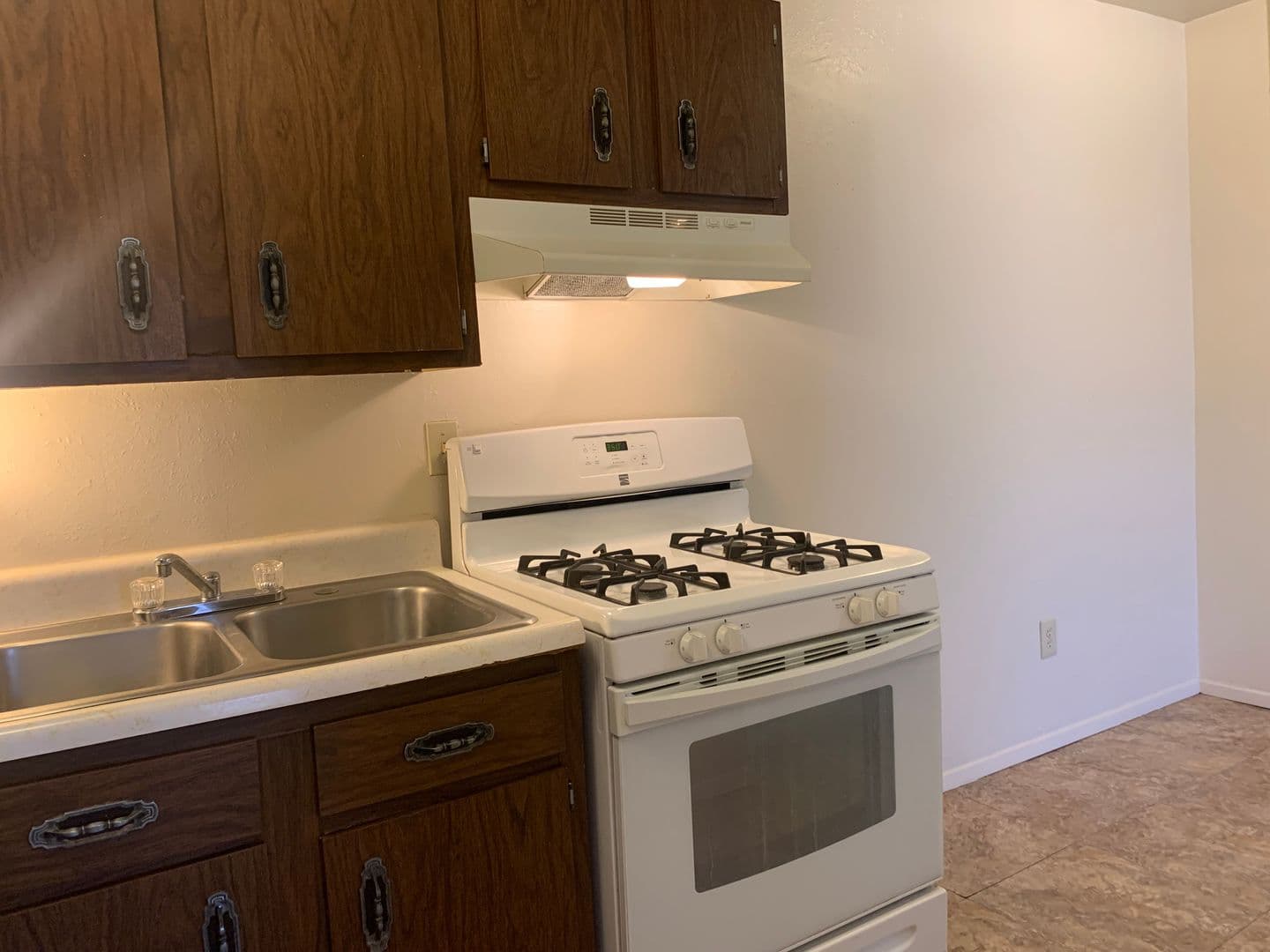 Albuquerque Apartment: 157 Mesilla St NE