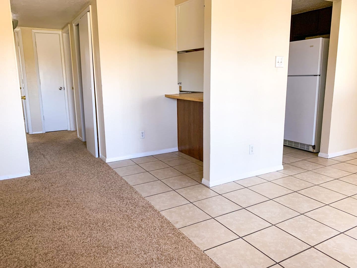 Albuquerque Apartment: 1801 Girard Blvd SE