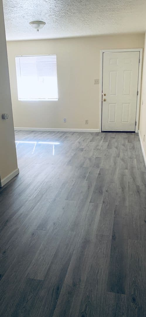 Albuquerque Apartment: 220-226 Charleston St. NE