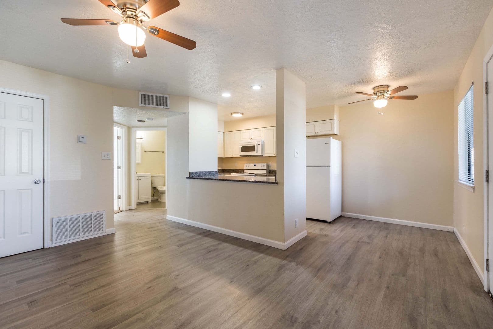 Albuquerque Apartment: 3612-3620 Crest Ave SE