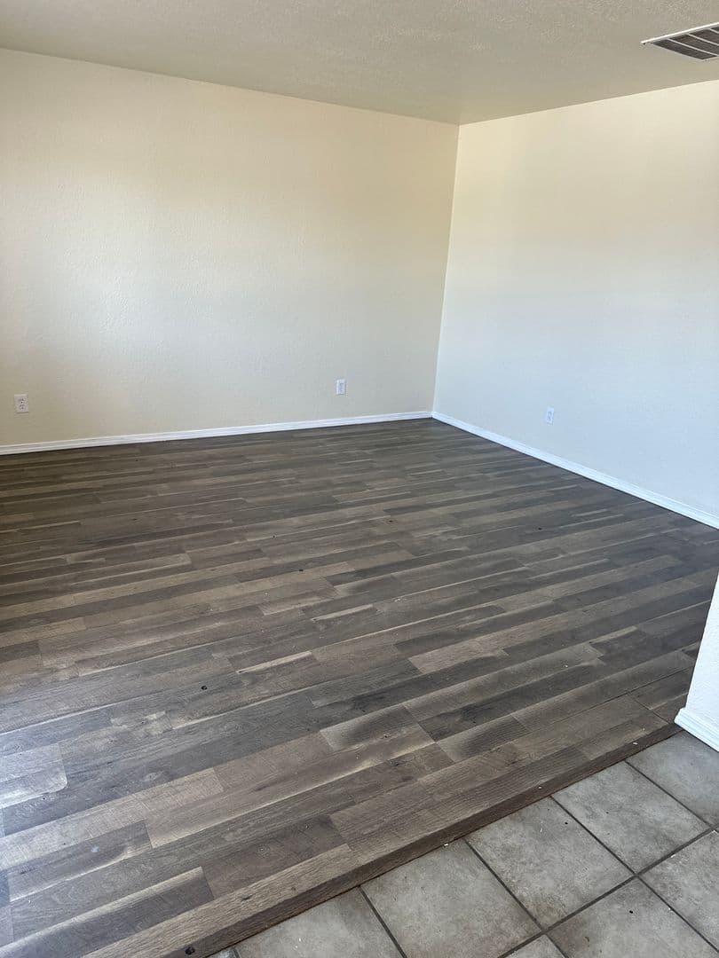 Albuquerque Apartment: 306 Texas St NE
