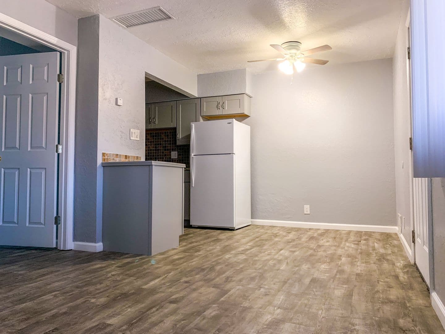Albuquerque Apartment: 11122 Claremont & 11115 Cordova Ave NE