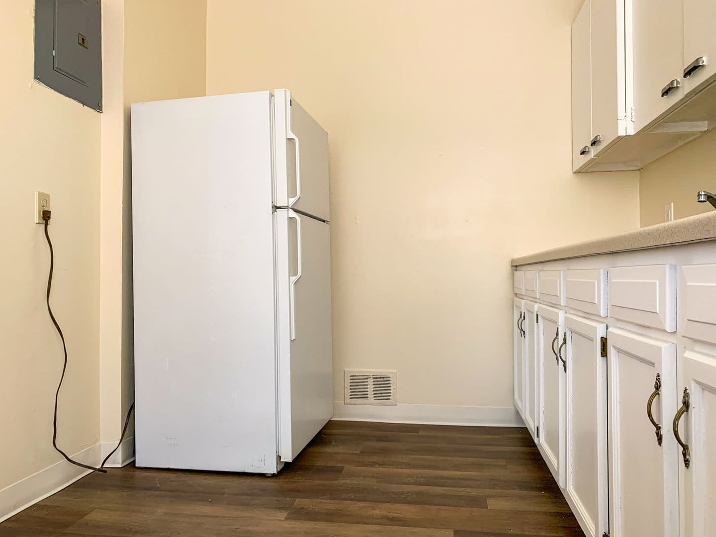 Albuquerque Apartment: 515 Girard