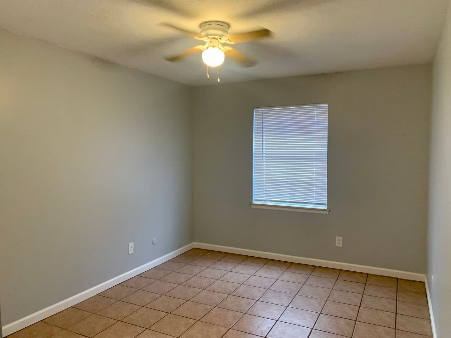 Albuquerque Apartment: 8201 Marquette Ave NE