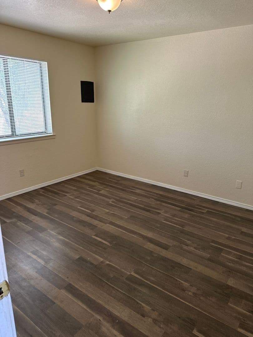 Albuquerque Apartment: 306 Texas St NE