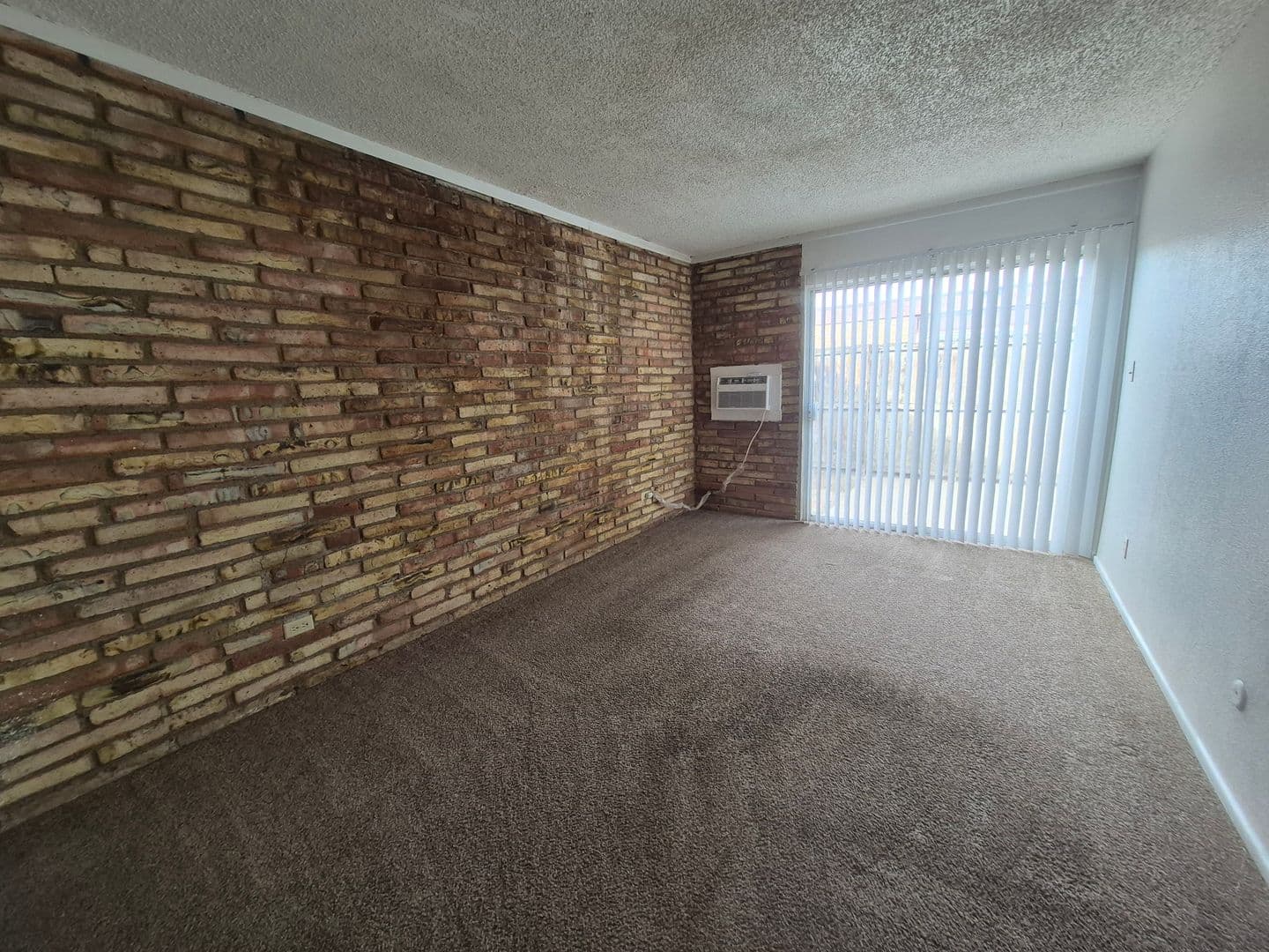 Yuma Apartment: 2681 S Virginia Dr.