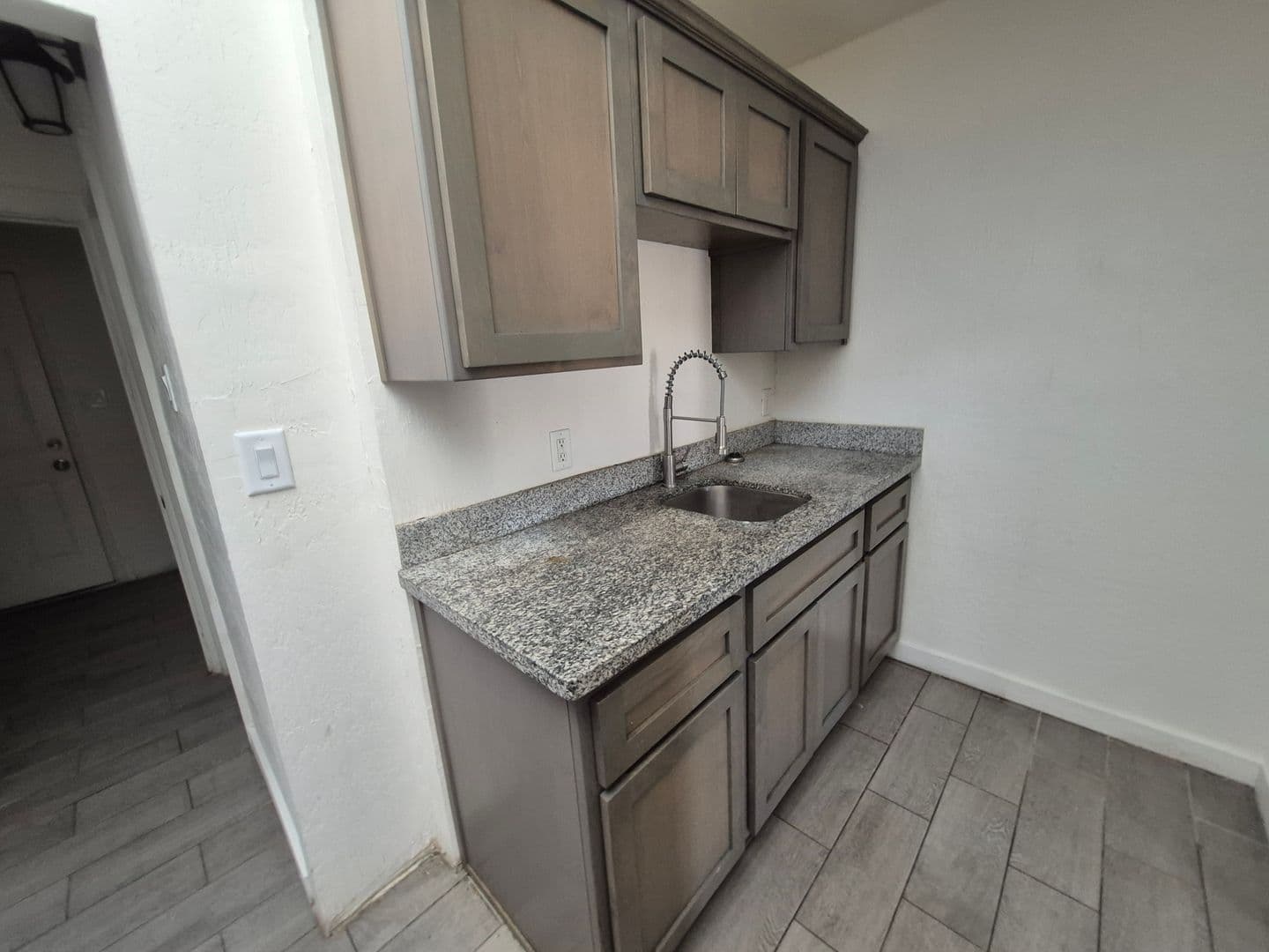 Yuma Apartment: 2nd Ave Apartments