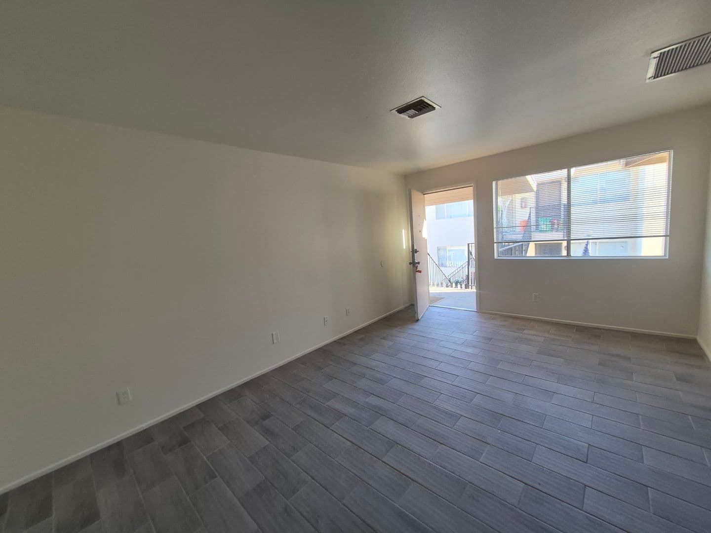 Yuma Apartment: 266 S 6th Ave