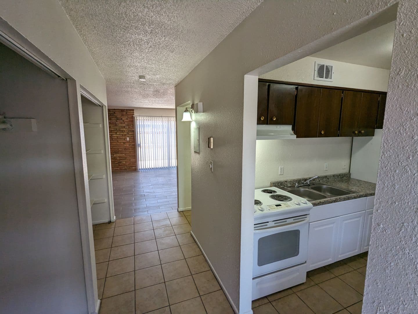 Yuma Apartment: 2681 S Virginia Dr.