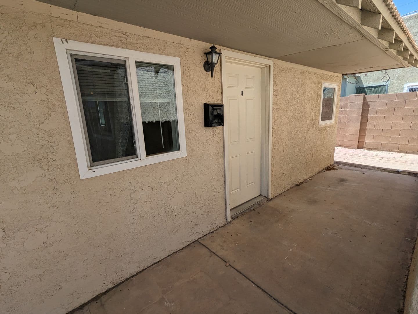 Yuma Apartment: 2430 S 5th Ave