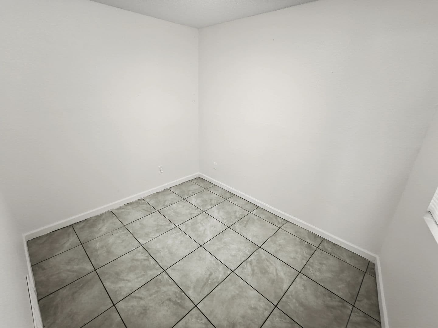 Yuma Apartment: 1280 W. 24th St.