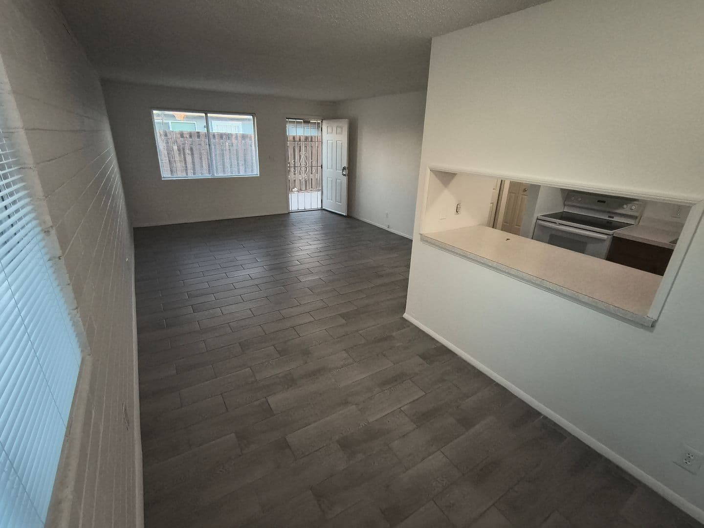 Yuma Apartment: East Country Club Dr