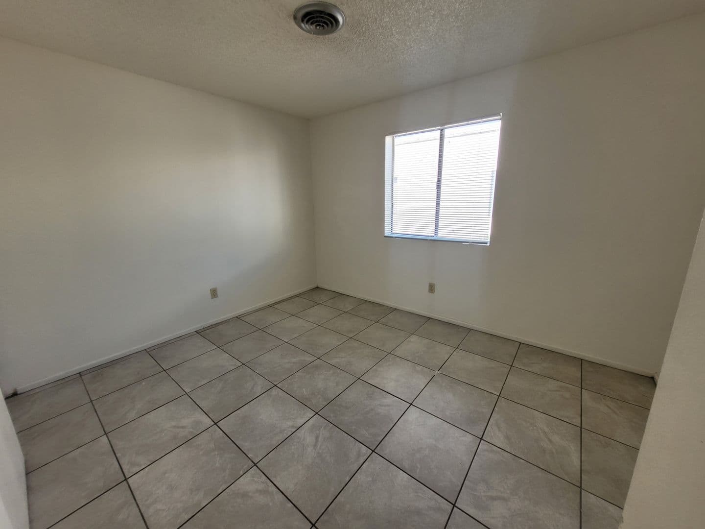 Yuma Apartment: 2820 S. 1st Ave.