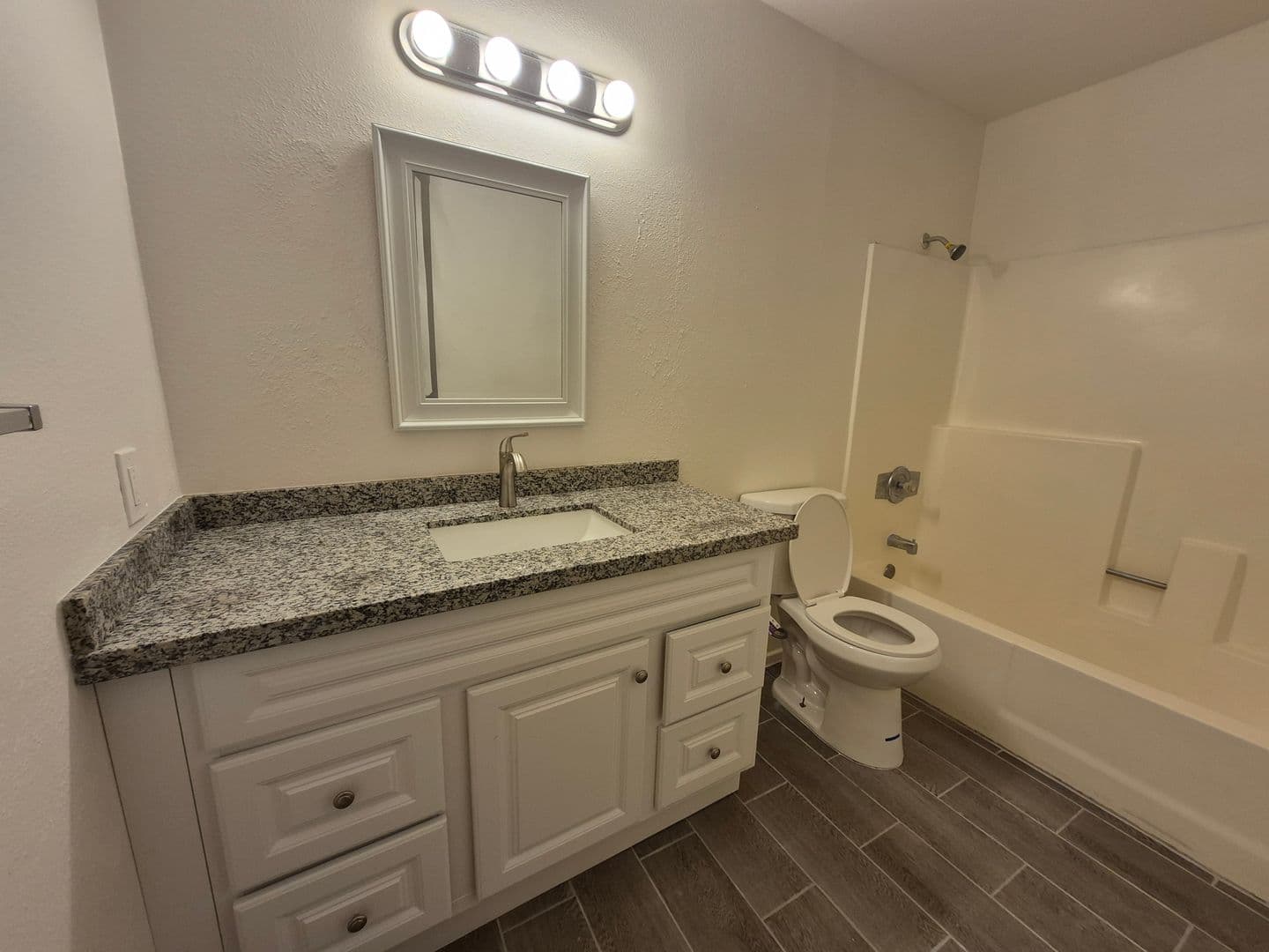 Yuma Apartment: 248 S. Ave B