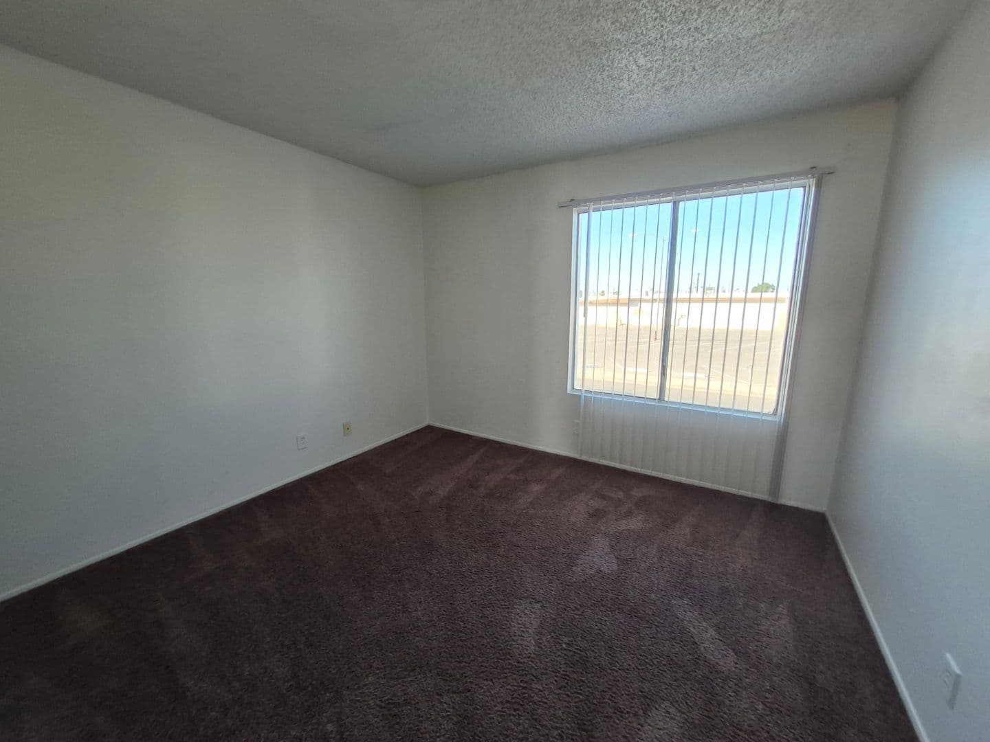 Yuma Apartment: 2621 s Virginia Dr