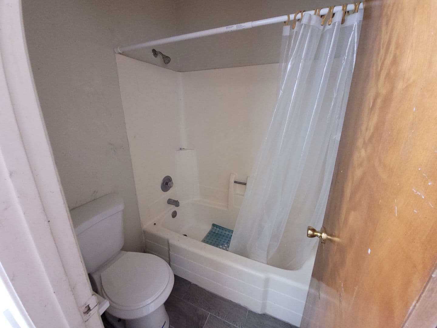 Yuma Apartment: 1860 S 3rd Ave