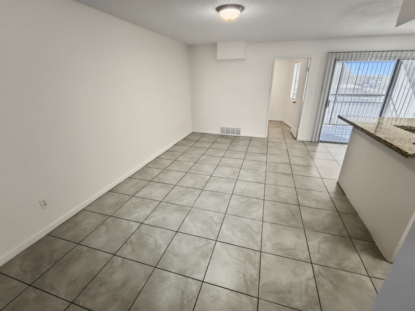 Yuma Apartment: 1280 W. 24th St.