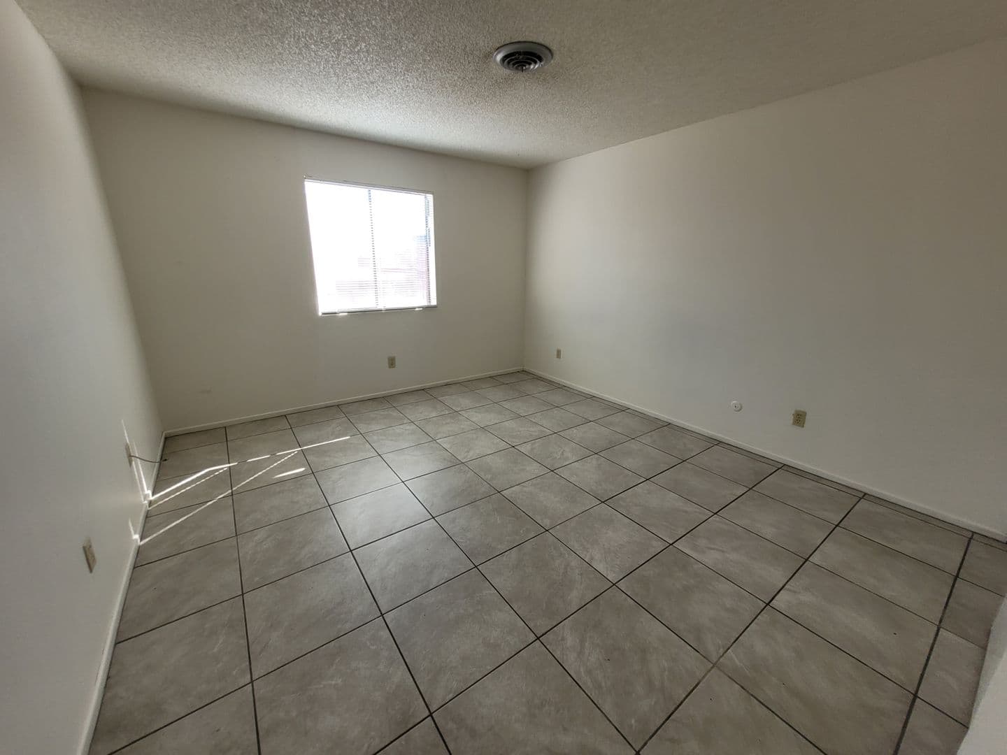 Yuma Apartment: 2820 S. 1st Ave.