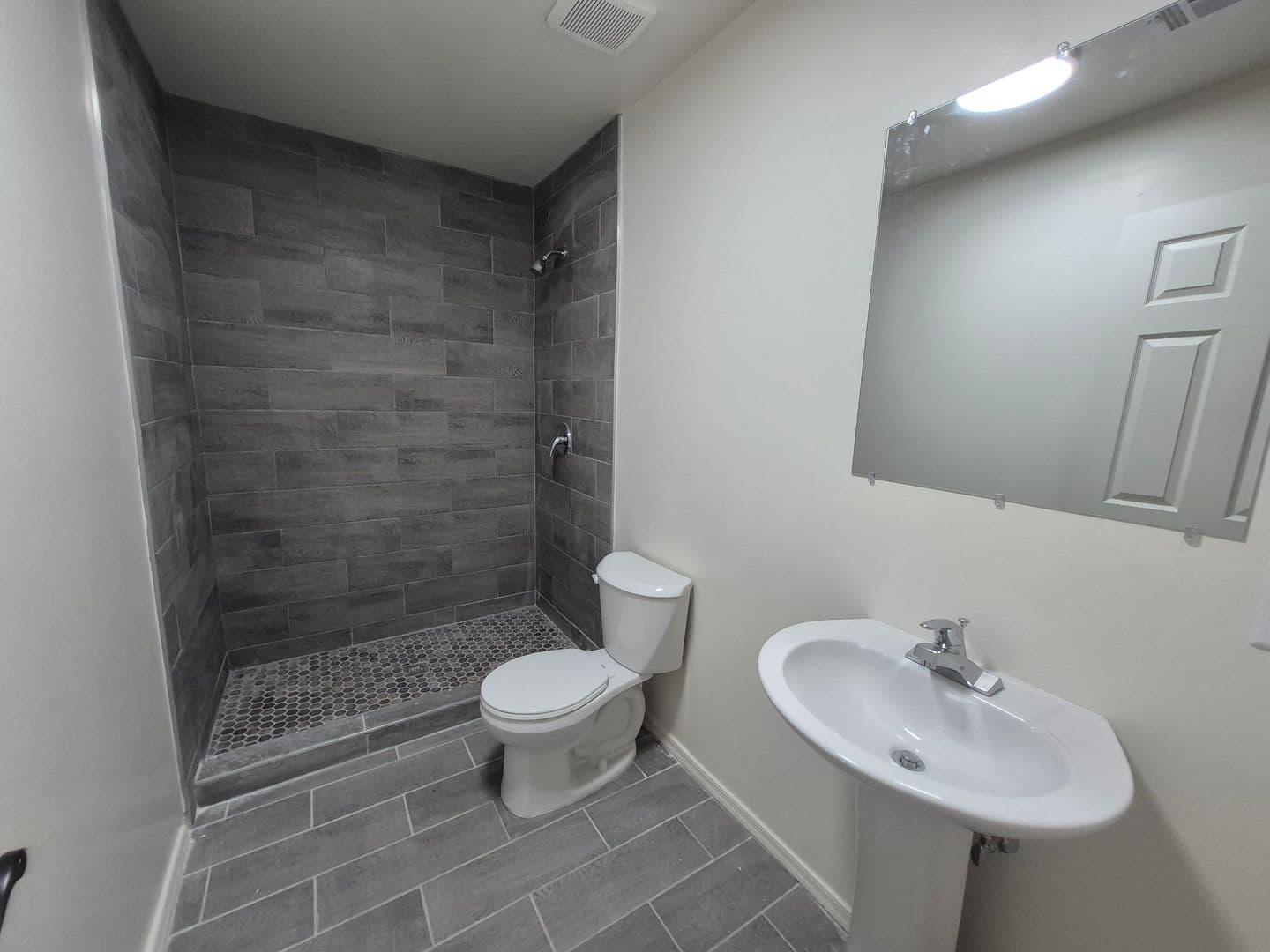 Yuma Apartment: 253 S. 17th Ave