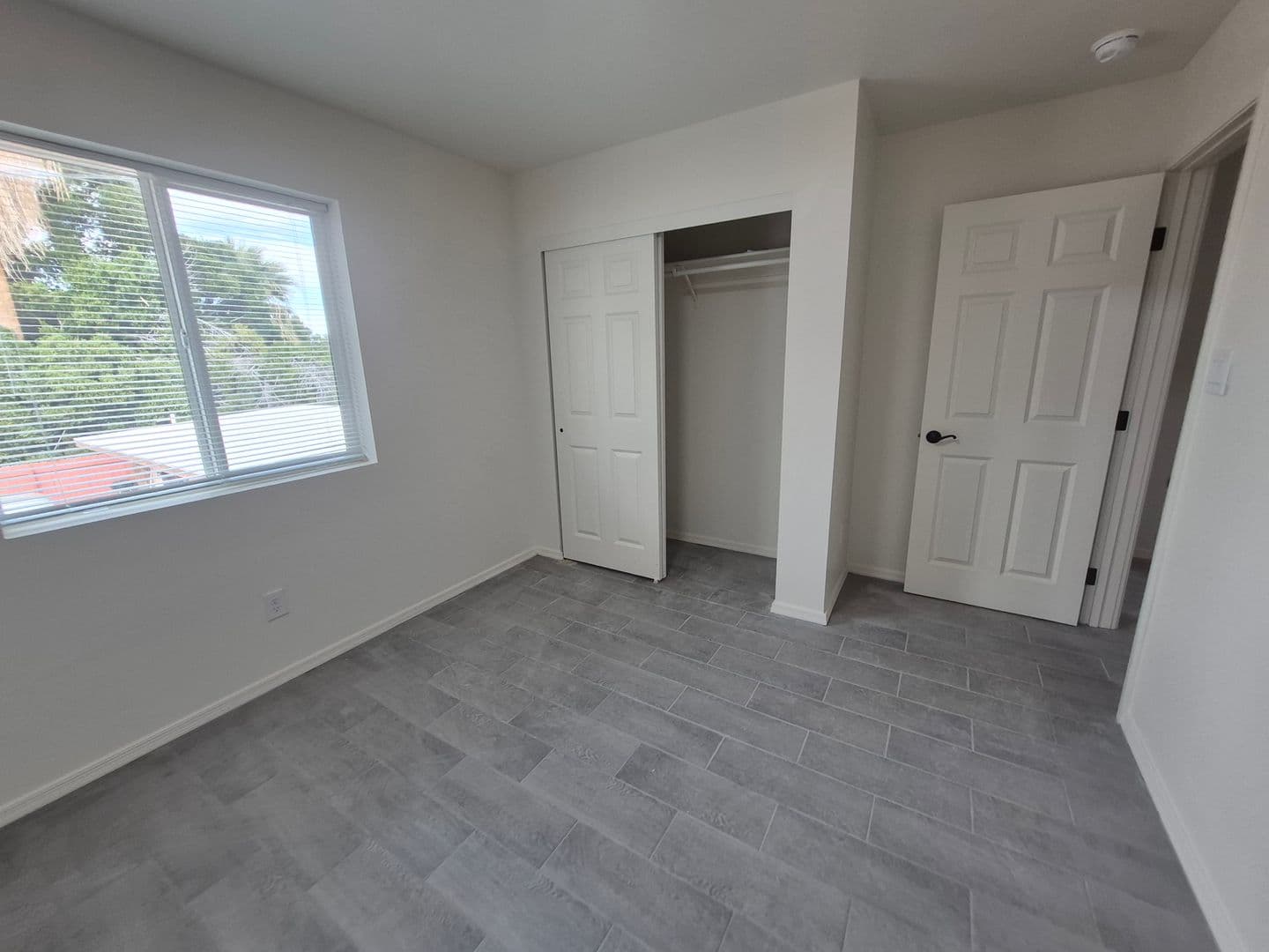 Yuma Apartment: 253 S. 17th Ave