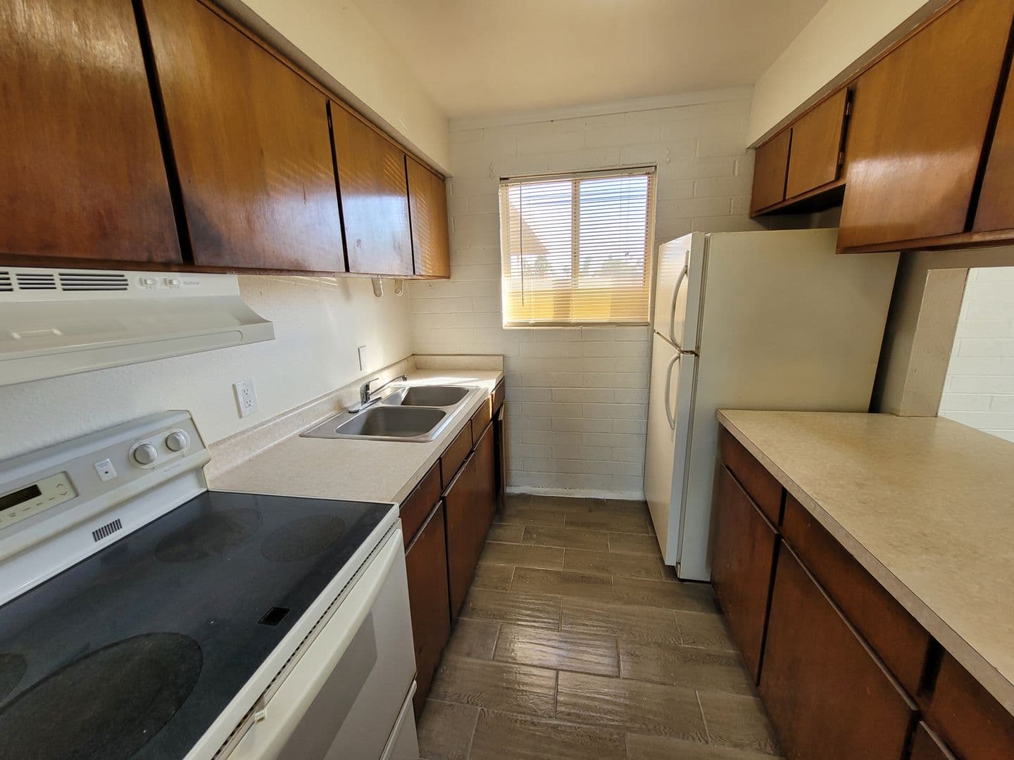 Yuma Apartment: East Country Club Dr