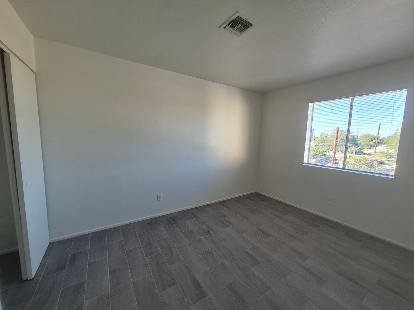 Yuma Apartment: 266 S 6th Ave