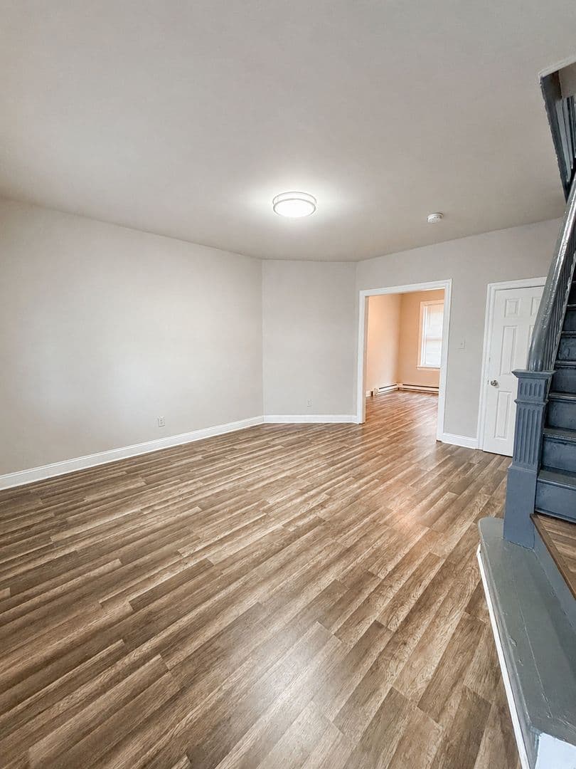 Philadelphia House: 5915 Irving Street