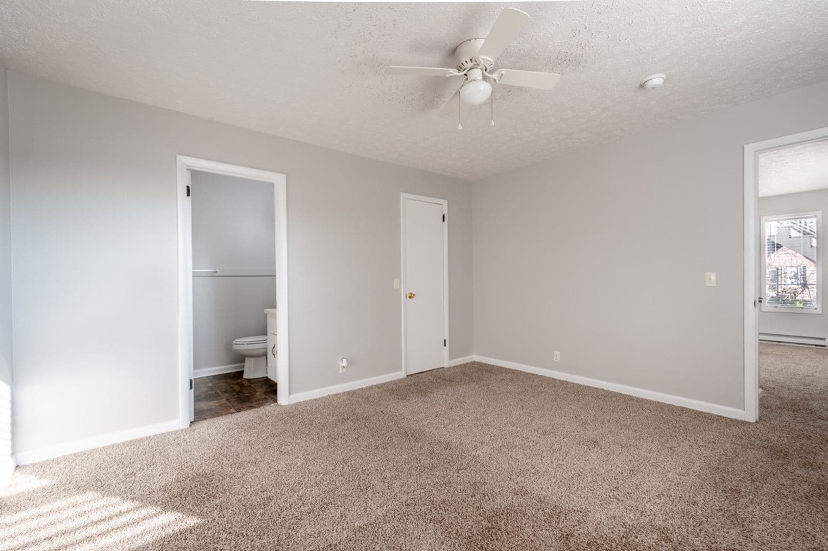 Gallatin Apartment: 1059 Woods Ferry Road