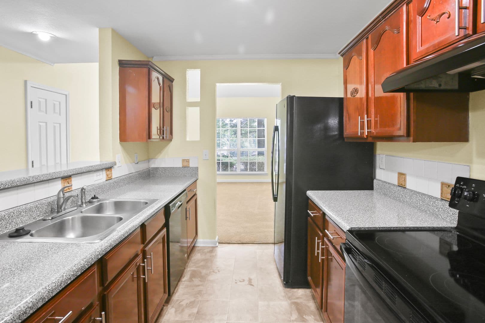 Union City House: 4633 Raven Wood Loop (AOF)