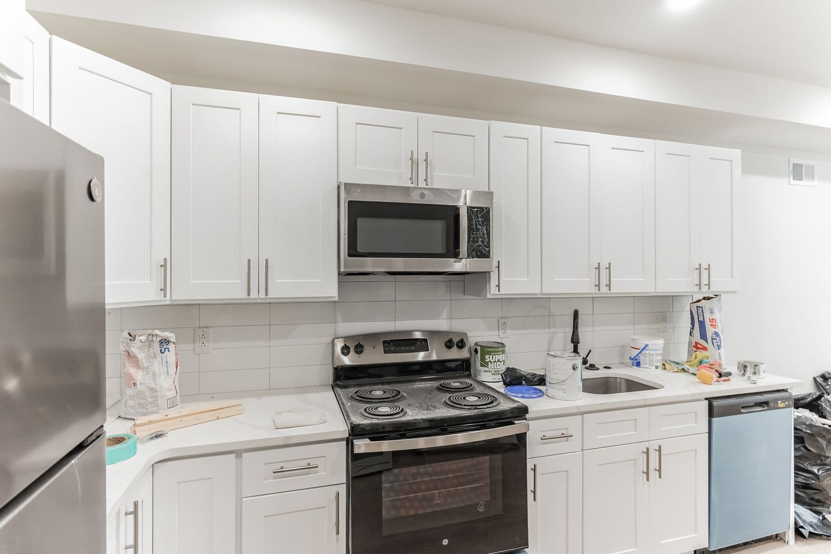 Philadelphia Apartment: 812 Holly St