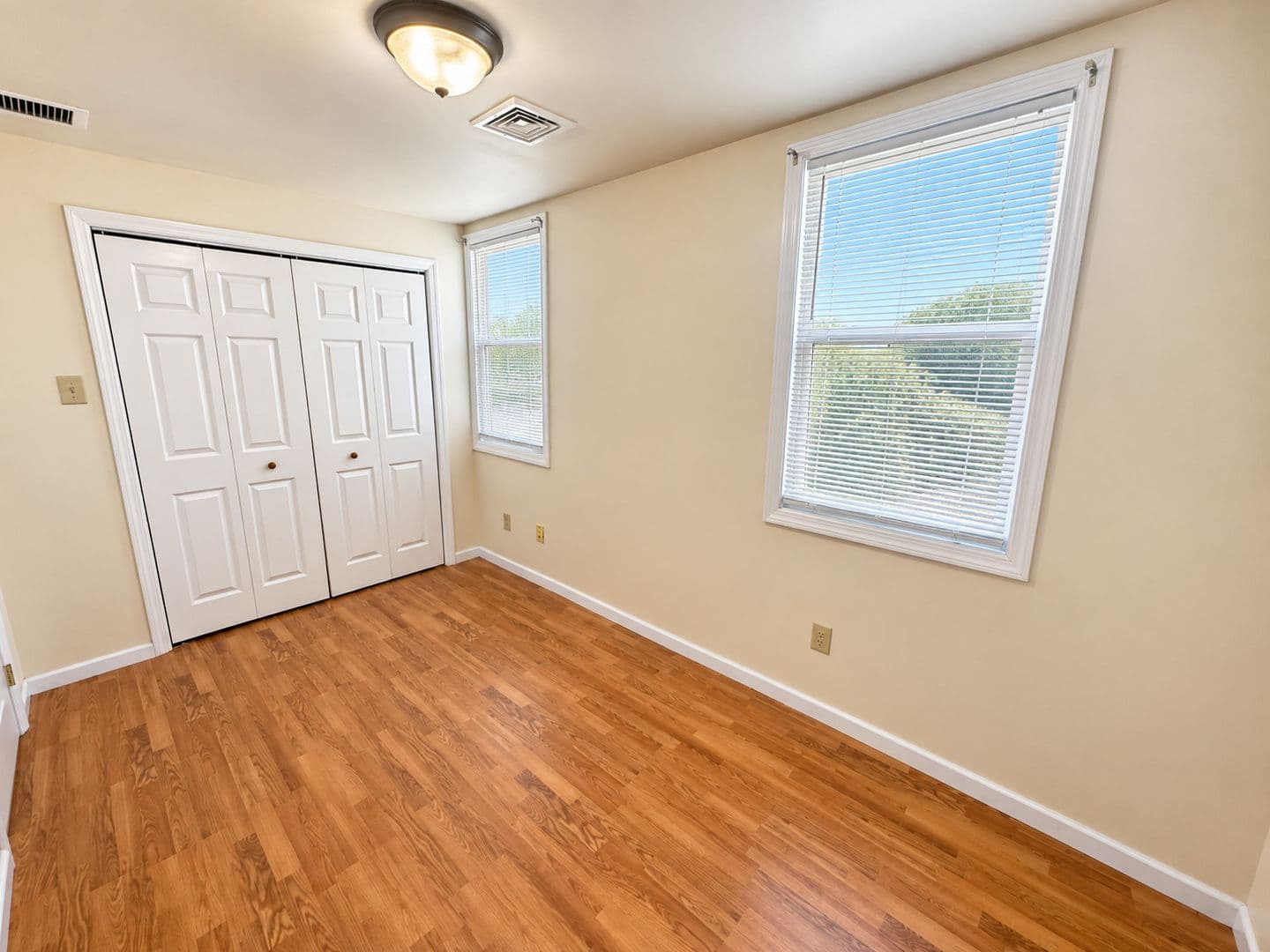 Cinnaminson House: 1501 River Road