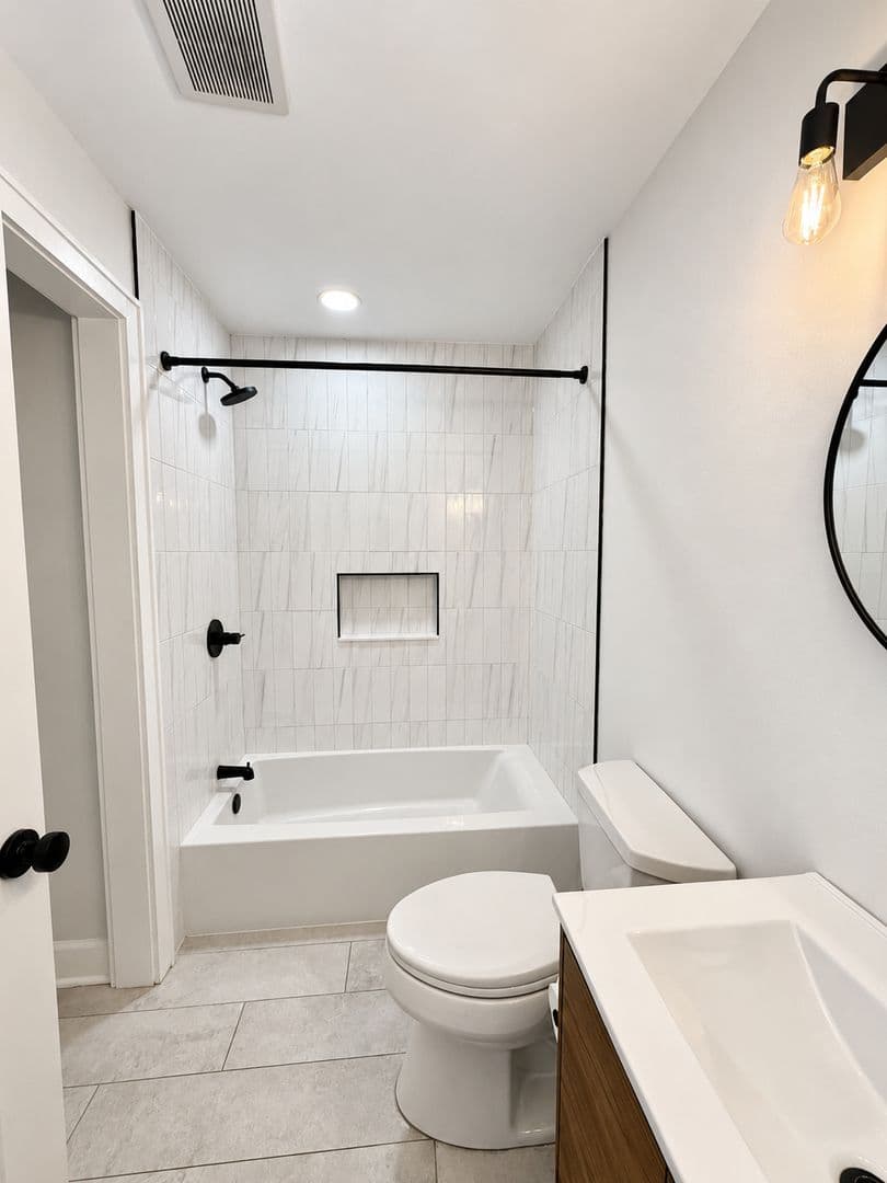 Philadelphia House: 117 East Allen Street
