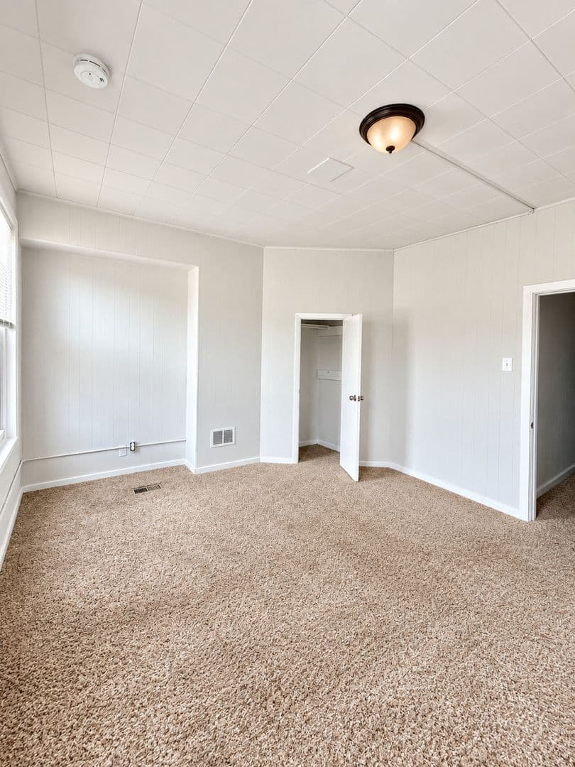 Philadelphia House: 2054 East Stella Street