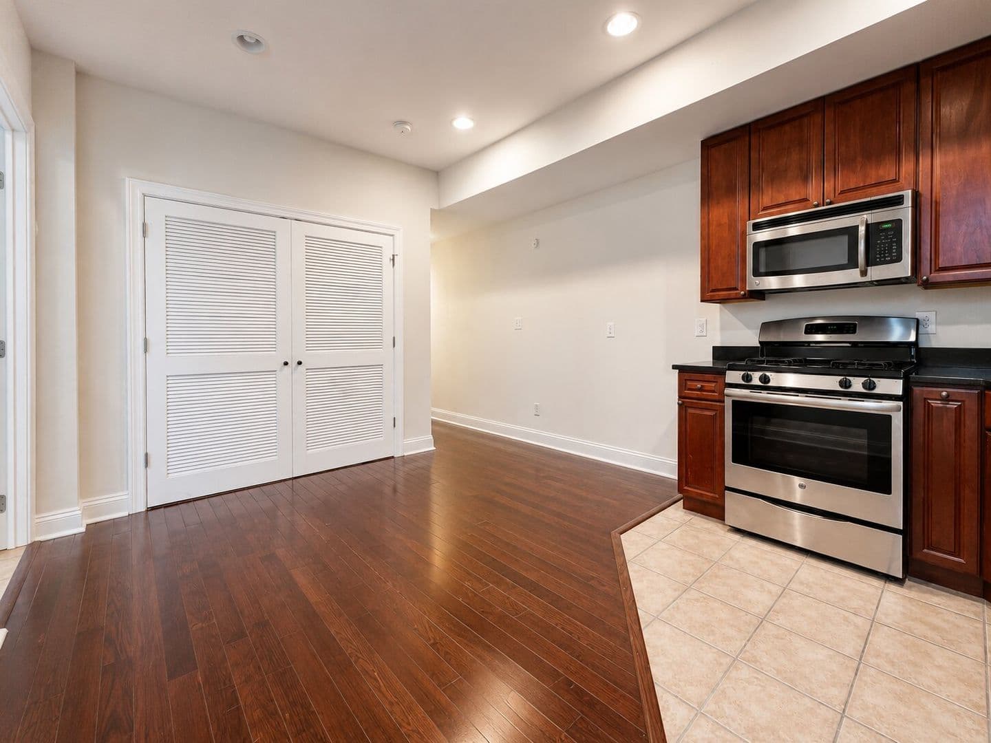 Philadelphia Apartment: 1814 N 16th St