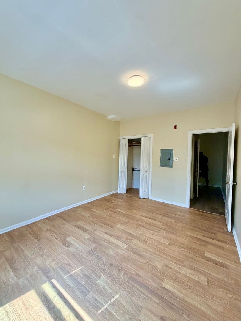 Philadelphia Apartment: 2213 N 33rd St