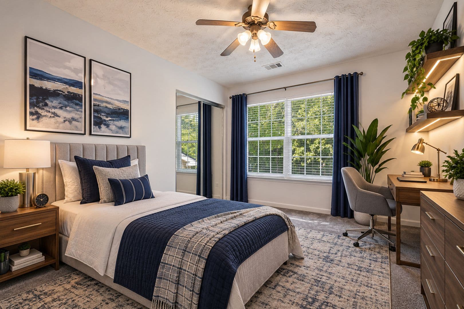 Woodstock House: 308 West Oaks Trail