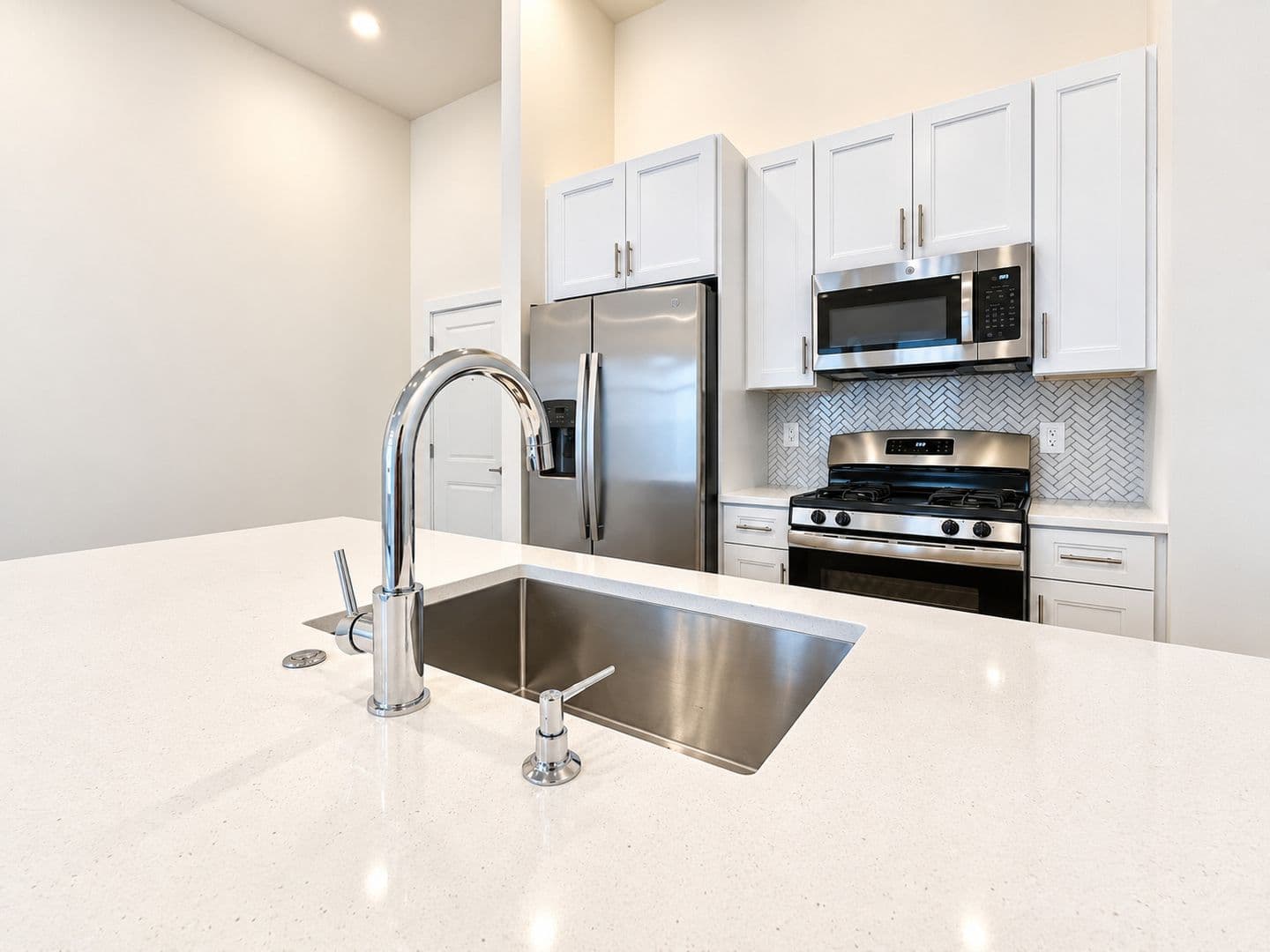 Philadelphia House: 1115 North American Street