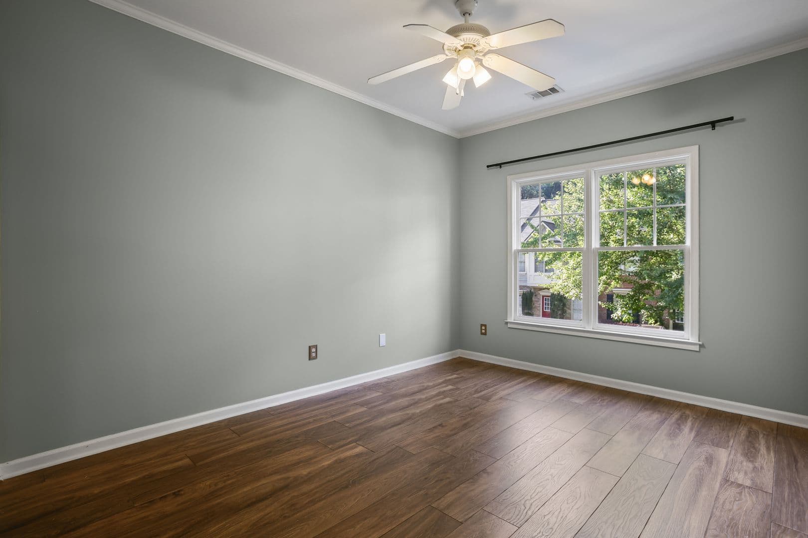Roswell Townhome: 1243 Harris Commons Place