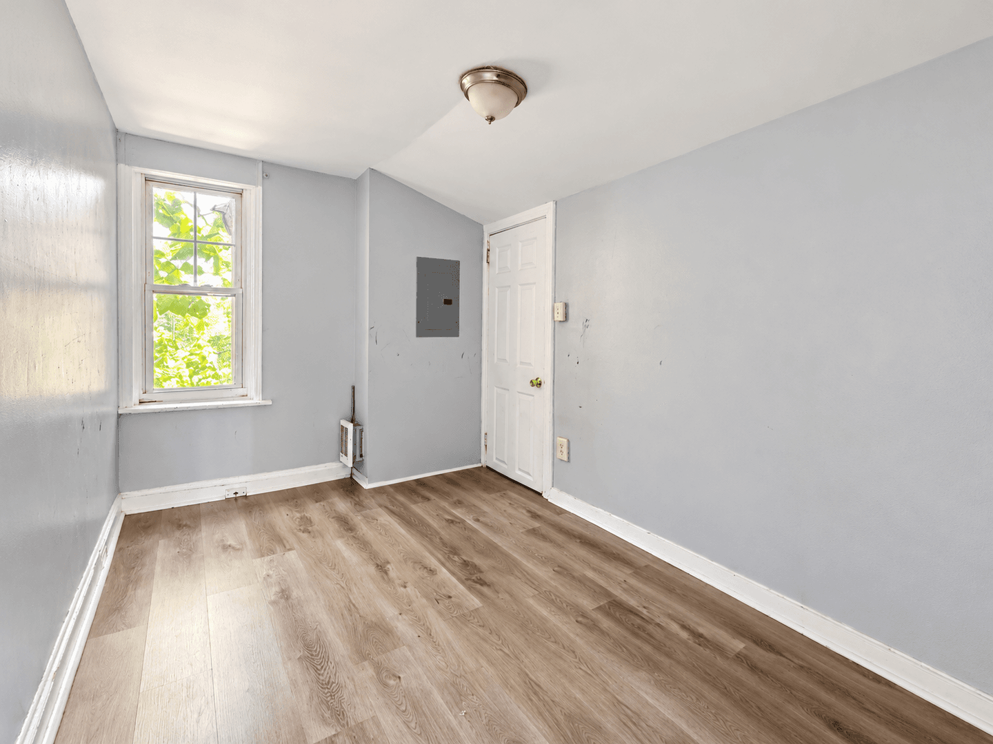 Philadelphia House: 2561 N Jessup Street
