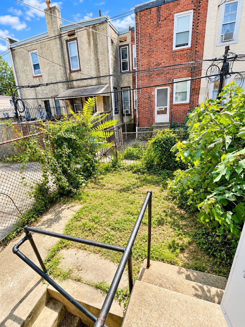 Philadelphia House: 1960 South Ithan Street