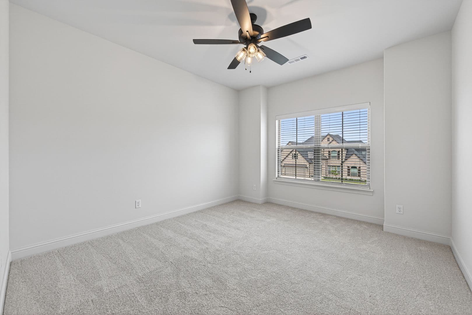 Bentonville House: 8900 W Comet Dr