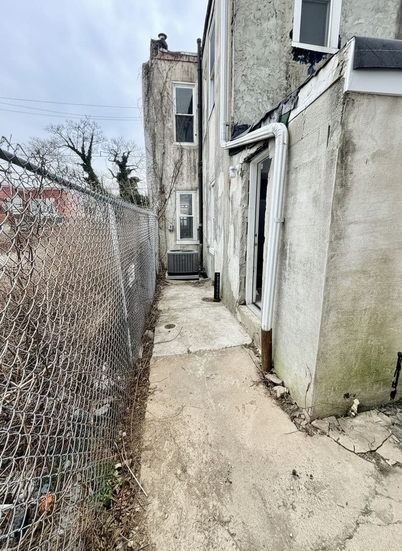 Philadelphia House: 3957 Ogden Street
