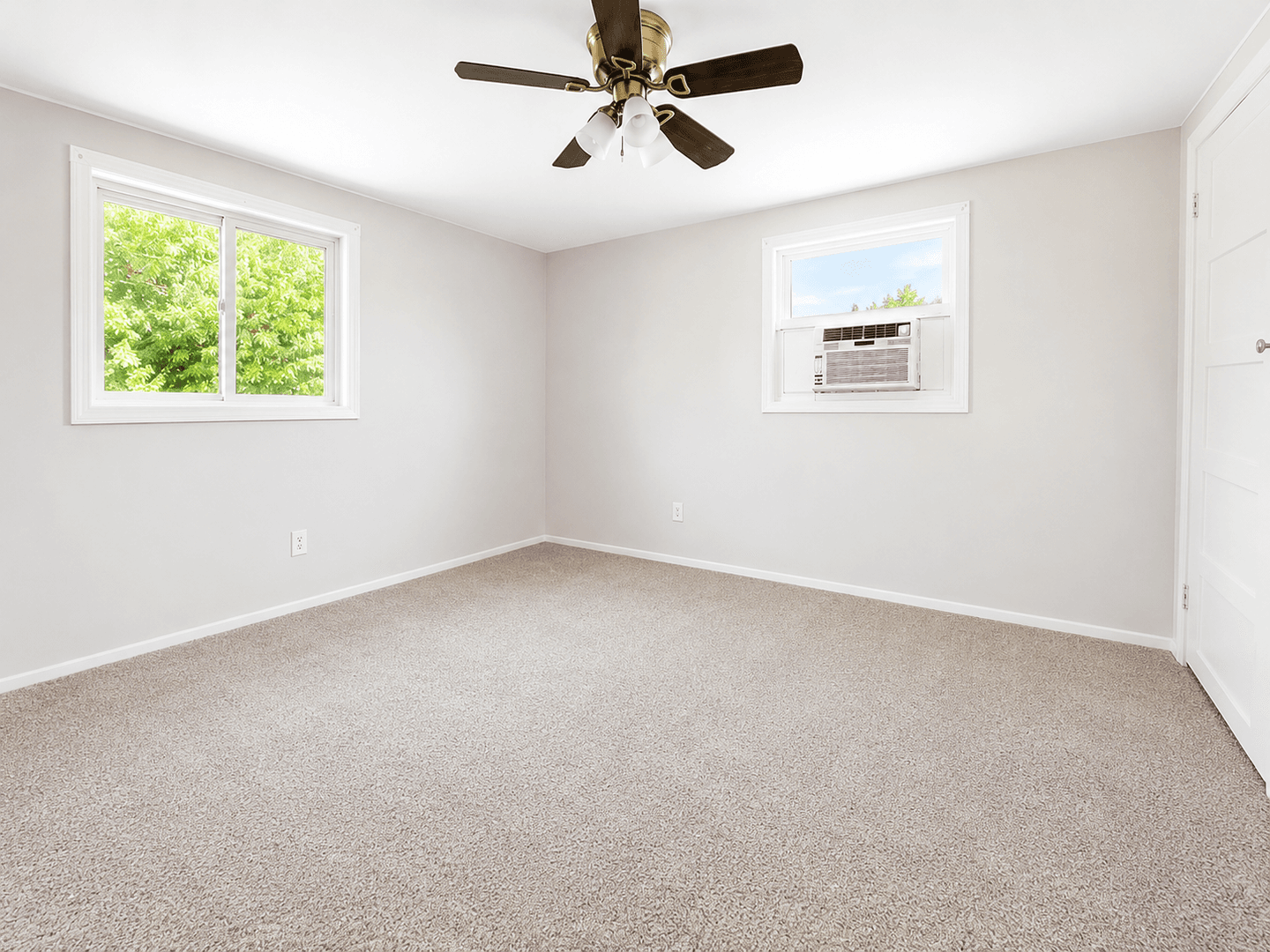 Pitcairn House: 653 5th Street