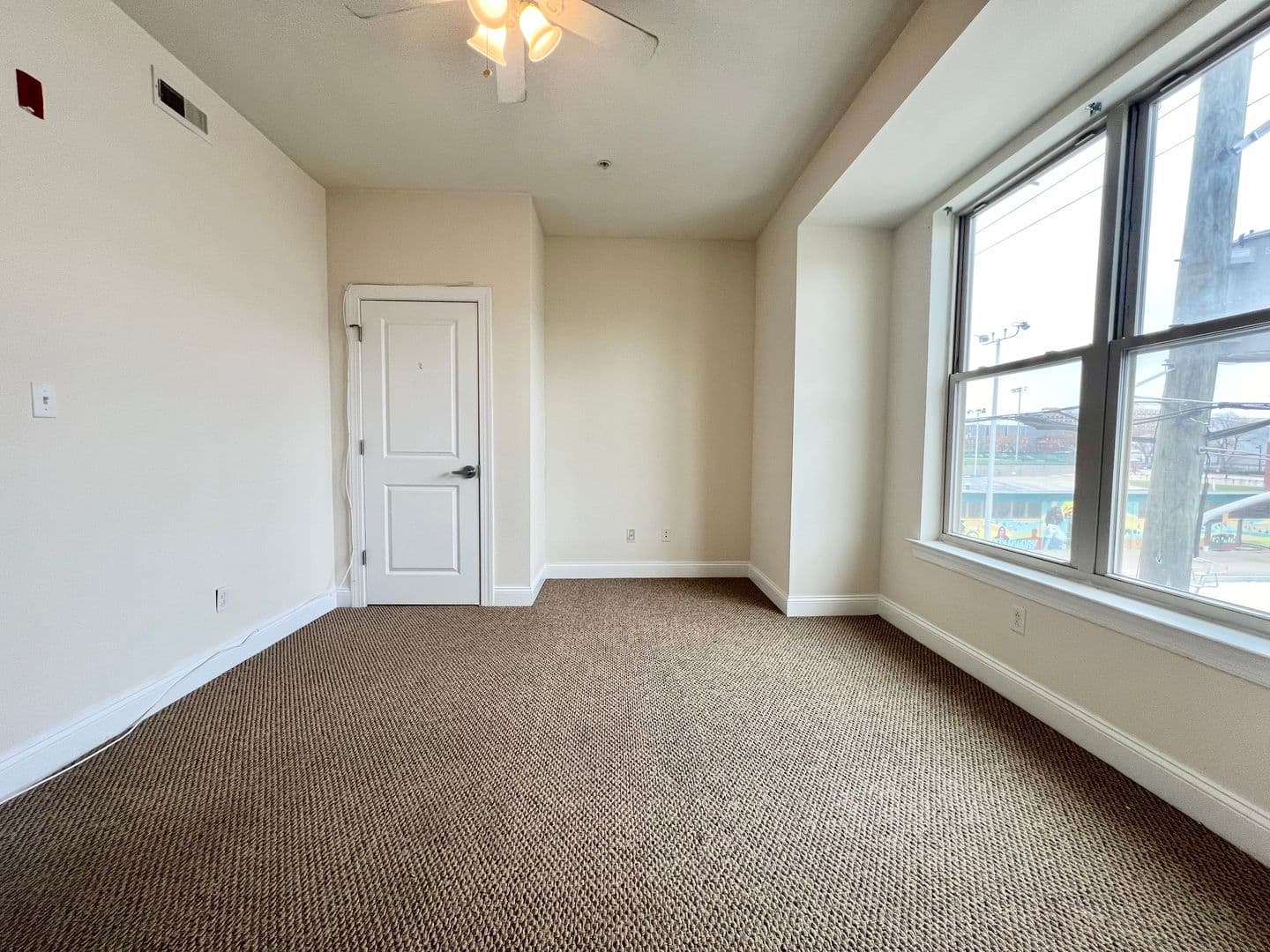 Philadelphia Apartment: 1928 North 17th Street