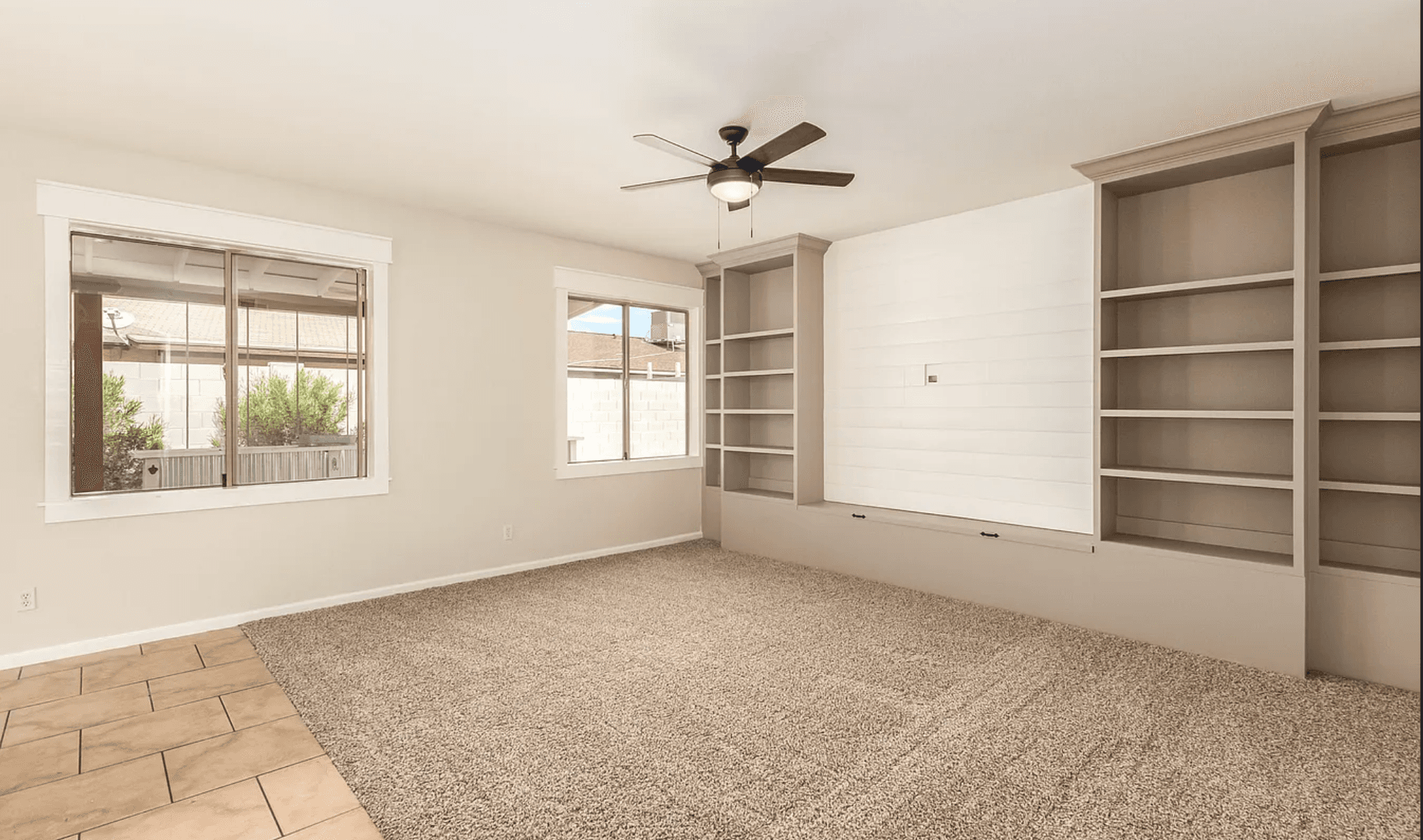 Apache Junction House: 711 South Paustian Circle