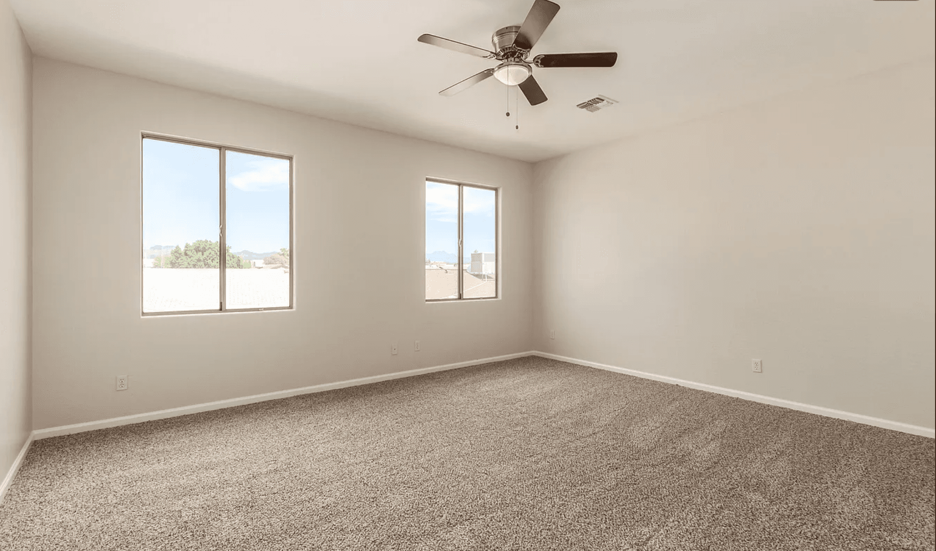 Apache Junction House: 711 South Paustian Circle