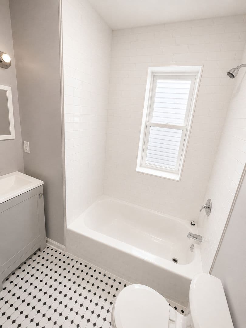 Philadelphia House: 1753 S Taylor St