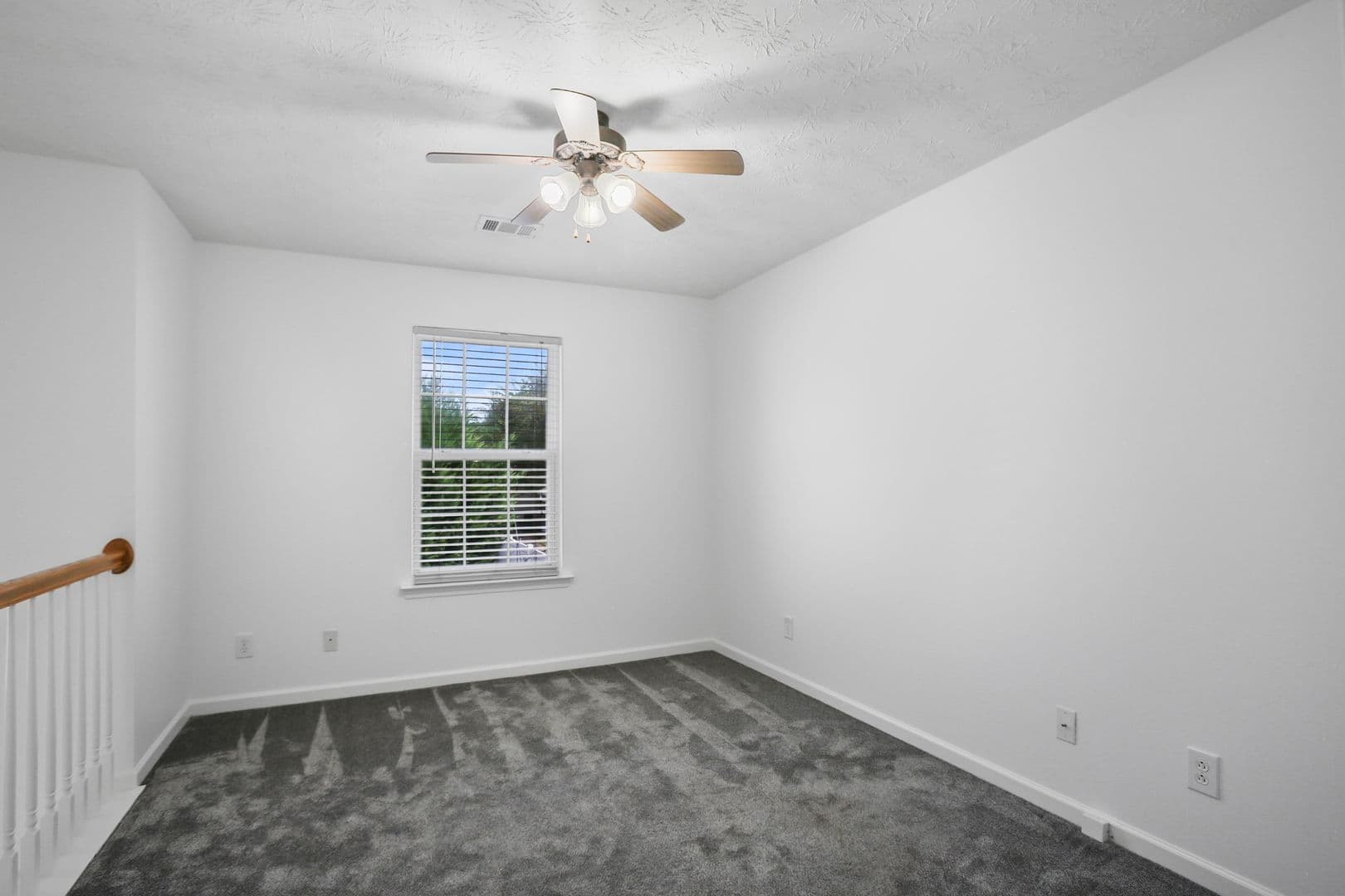 Woodstock House: 308 West Oaks Trail