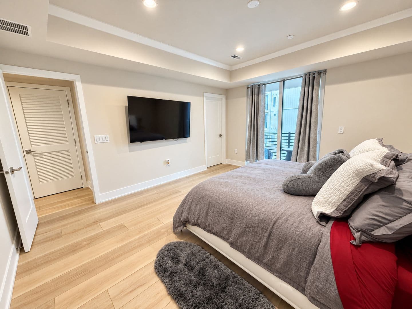Philadelphia House: 2170 Northbank Place