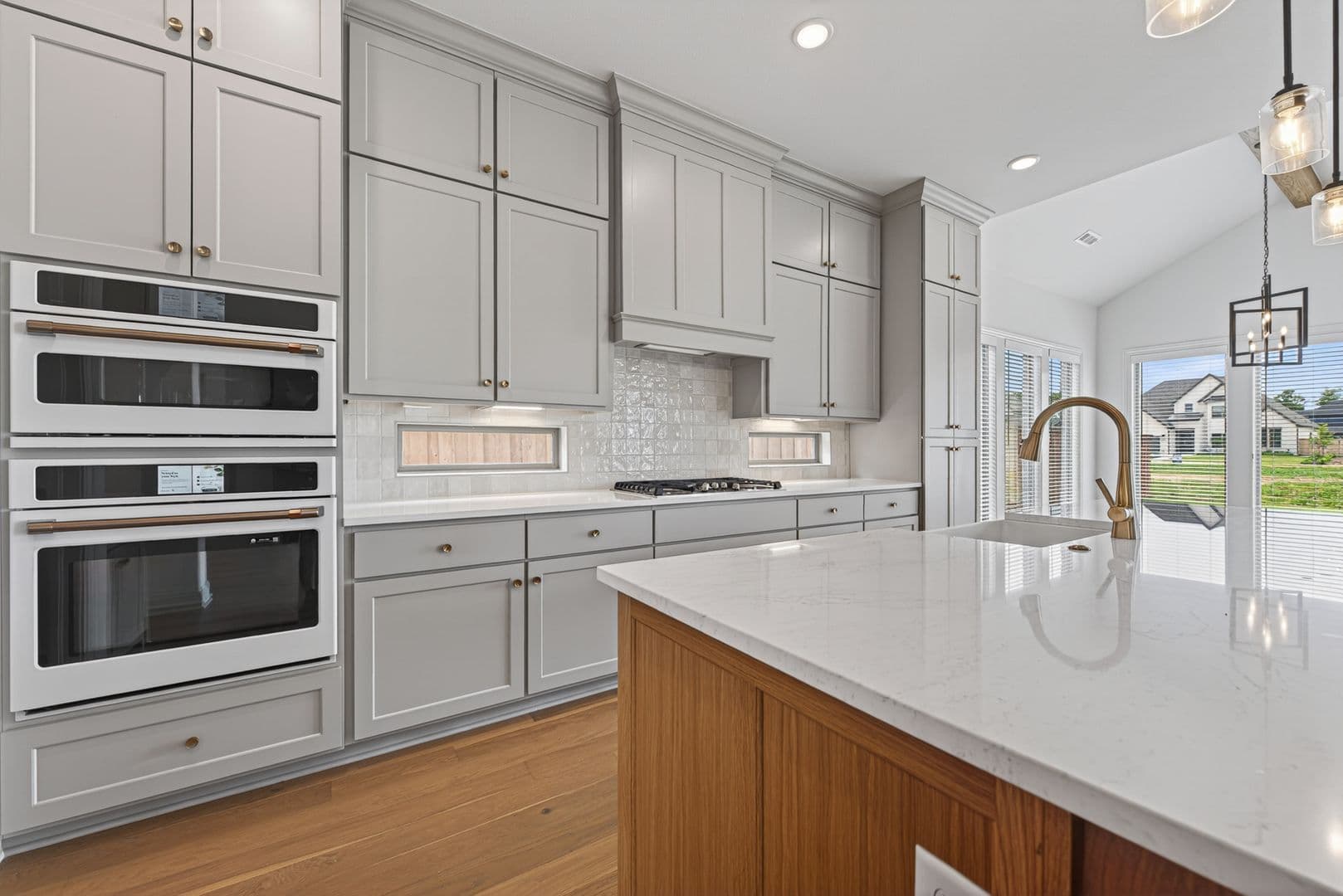 Bentonville House: 8900 W Comet Dr
